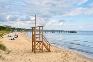 Sinice Kołobrzeg. Czy w Kołobrzegu można się kąpać 31.08? Flaga, warunki pogodowe