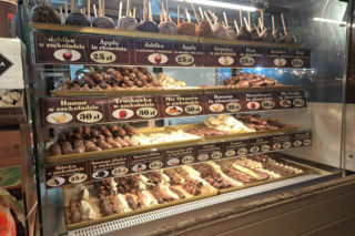 Jarmark Bożonarodzeniowy 2025 na Rynku Głównym w Krakowie. Jedzenie drogie jak nigdy