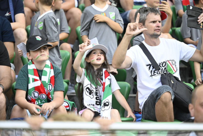 Legia Warszawa - Zagłębie Lubin: Zdjęcia kibiców