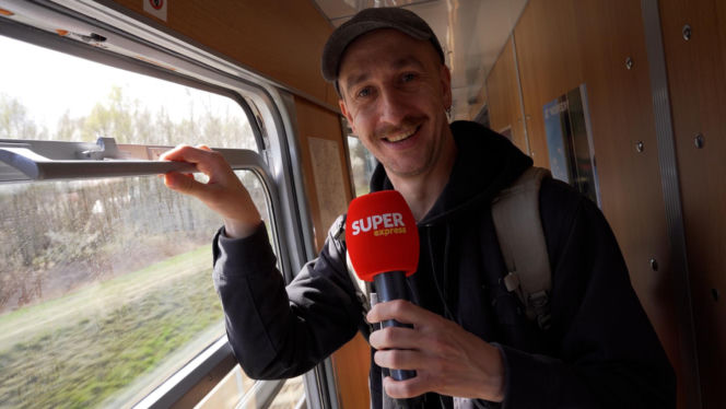 Jechałem legendarnym pociągiem. W środku jak kiedyś, aż trudno uwierzyć! Ludzie mówią wprost: „to były czasy”