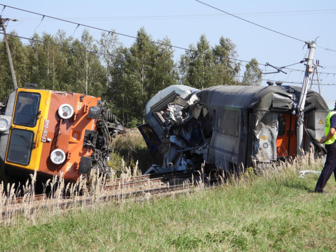 Wstrząsające zdjęcia z katastrofy kolejowej na Mazowszu