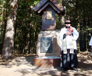 Gwałciciel z Biblią w ręku