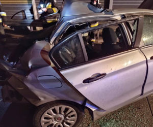 WYPADEK na S8 w Łódzkiem! Ciężarówka zderzyła się z osobówką. Są ranni! Utrudnienia w kierunku Warszawy