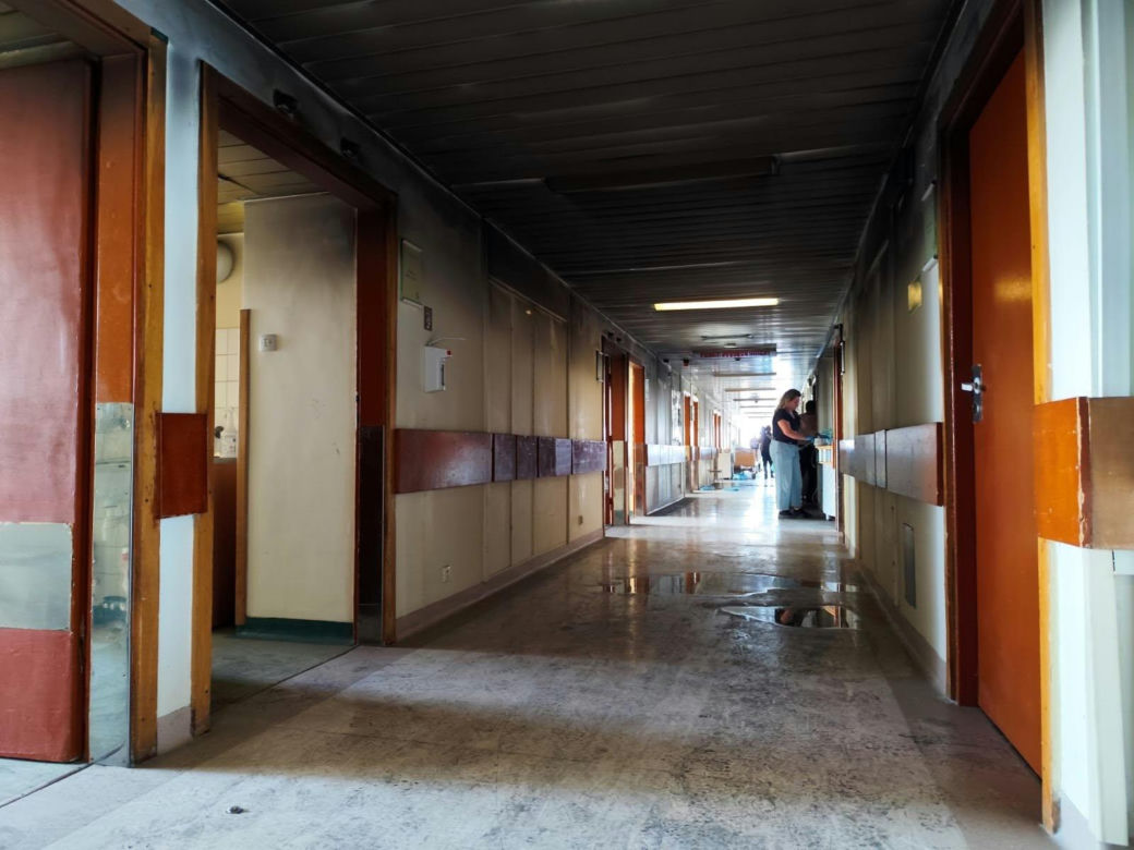 Pielęgniarki na kolanach wywoziły pacjentów przykutych do łóżek! Horror w krakowskim szpitalu