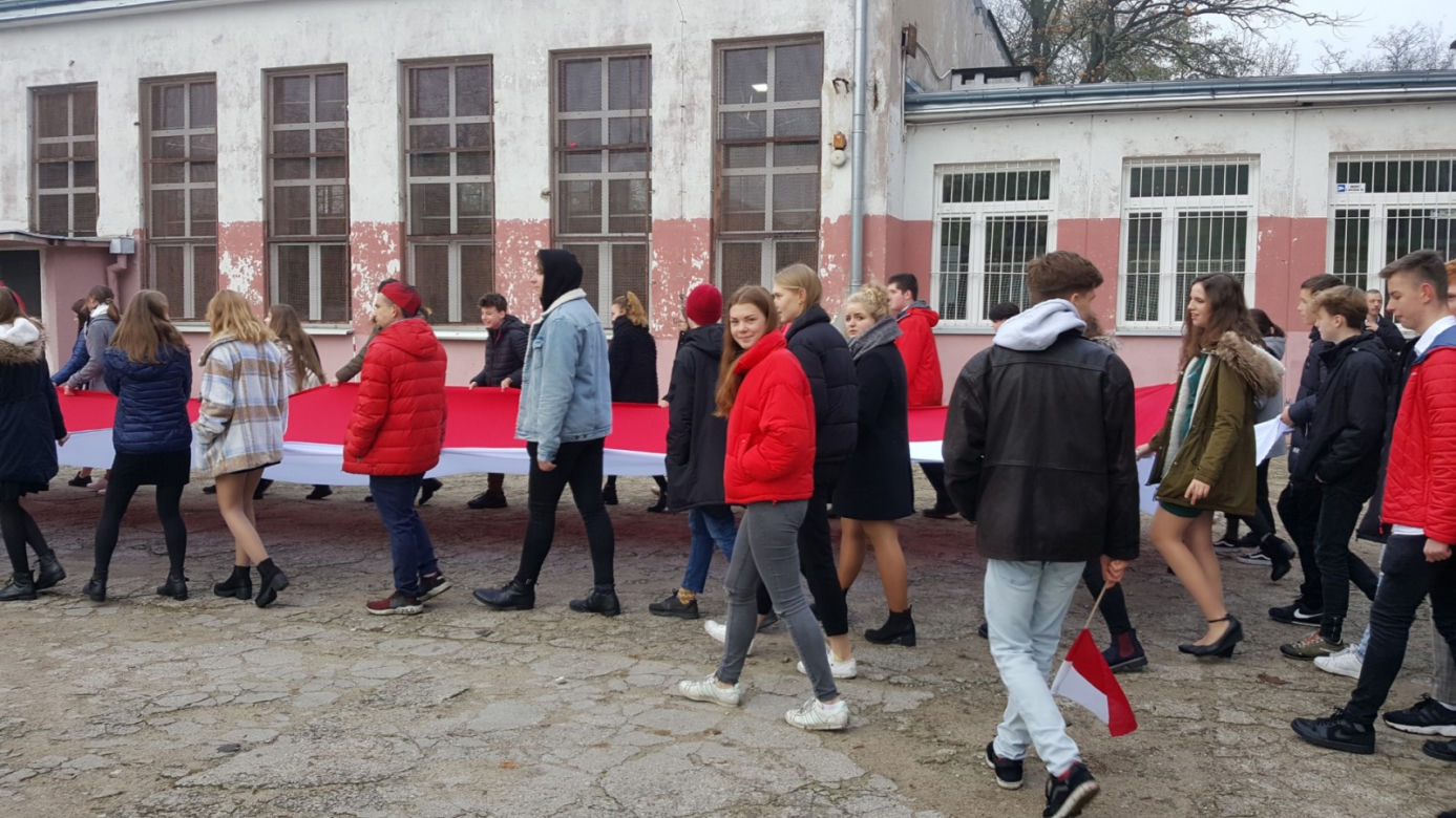 Piękna lekcja historii w VII LO w Bydgoszczy