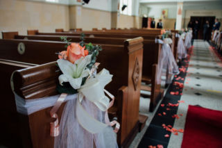 Ile kosztuje ślub kościelny w 2026 roku? Te ceny i ukryte wydatki mogą szokować 