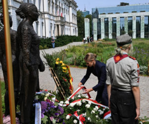 Marta Nawrocka w hołdzie Bohaterkom Powstania Warszawskiego