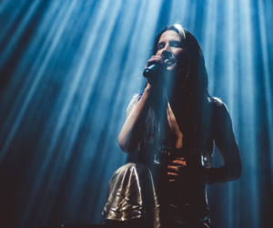 Misternie zaplanowane wizualne widowisko – Epica, Amaranthe i Charlotte Wessels zagrali w Warszawie [RELACJA]