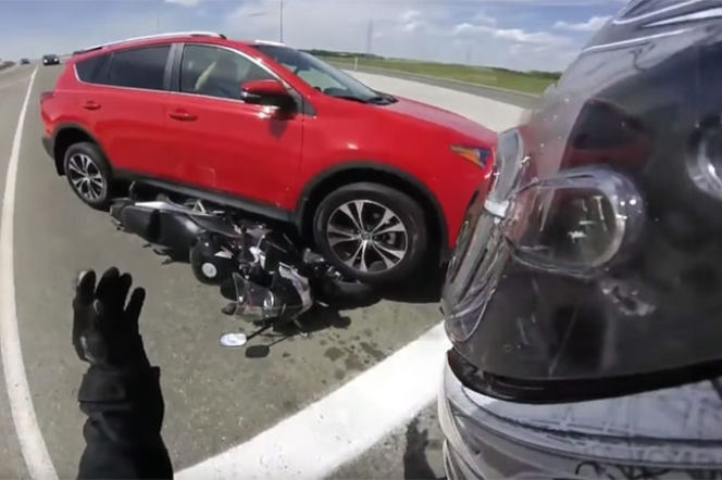 Toyotą rozjechała motocykl