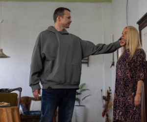 „Pierwsza miłość” odc. 4145 streszczenie. Mateusz pokazuje Emilce ich nowe gniazdko. Romantyczny nastrój psuje mu tylko płacz dziecka