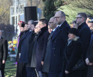 Obchody 16. rocznicy katastrofy smoleńskiej. Powązki