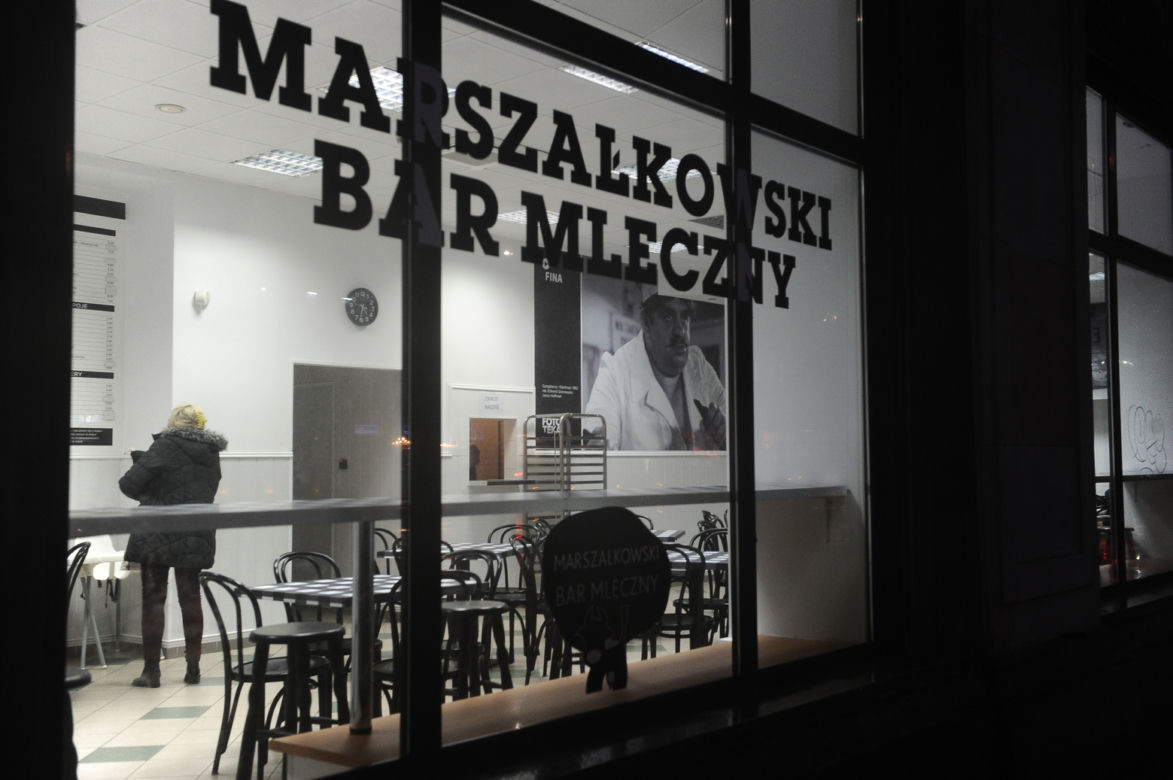 Bary mleczne musiały podnieść ceny. Wiele z nich świeci pustkami