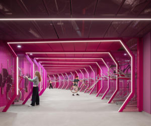 Podziemny pasaż zmienił się w parking dla rowerów