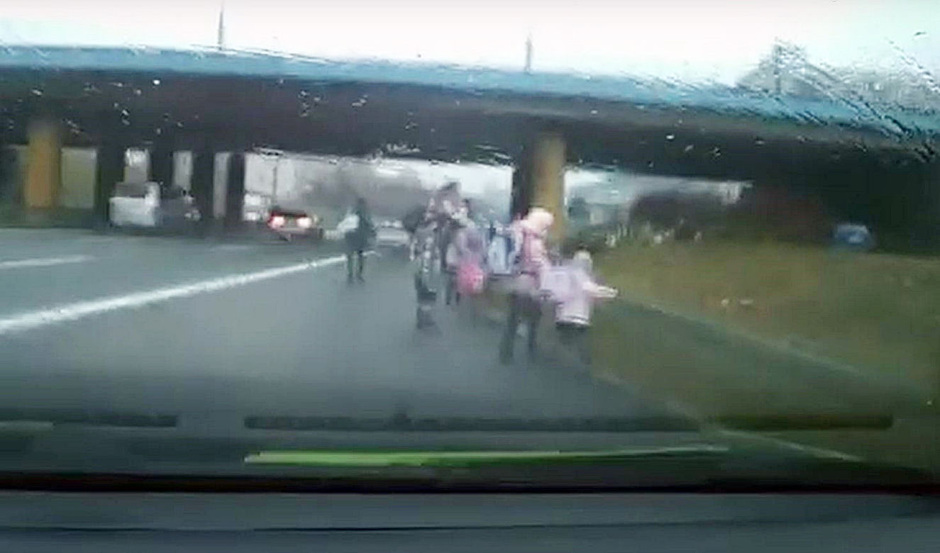 Dzieci z opiekunami biegały po DTŚ w Chorzowie