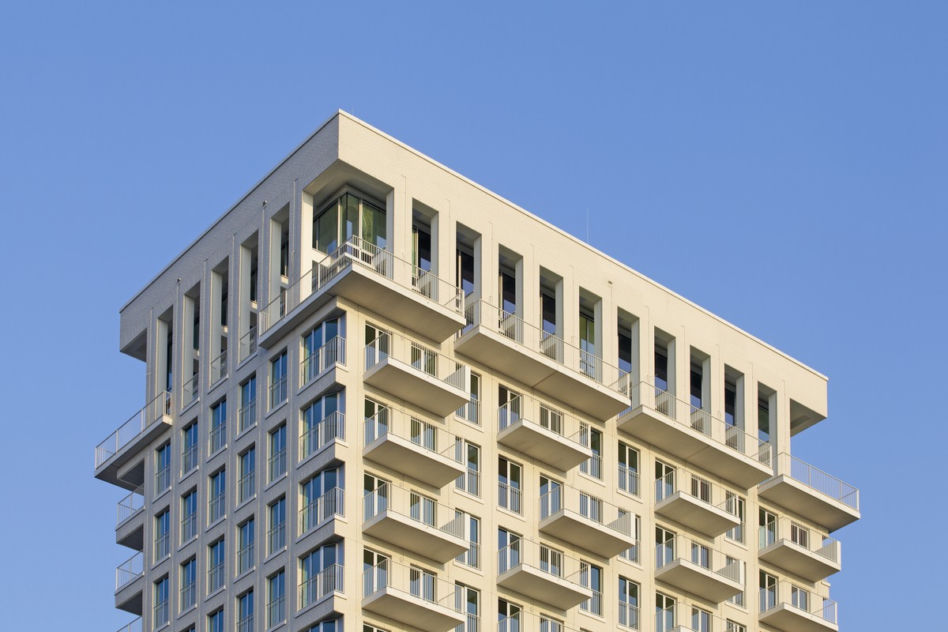 Klinkierowa wieża w Antwerpii