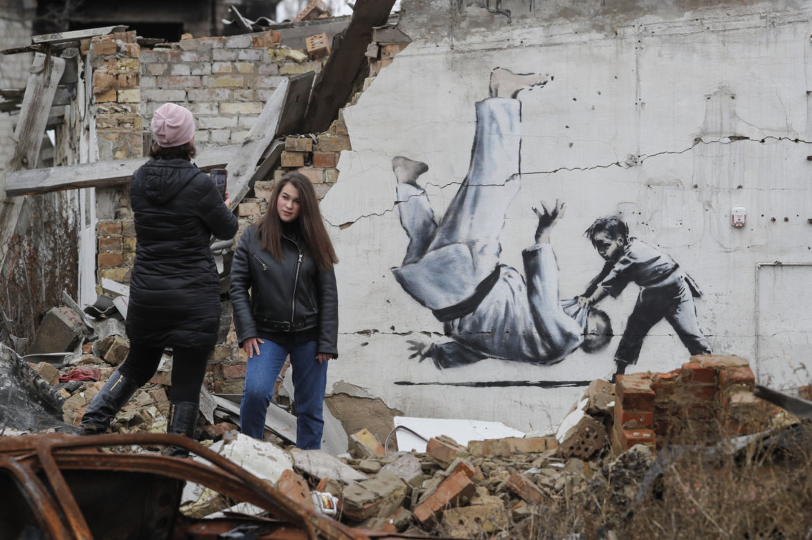 Banksy tam był. Powstała seria ulicznych graffiti w Ukrainie