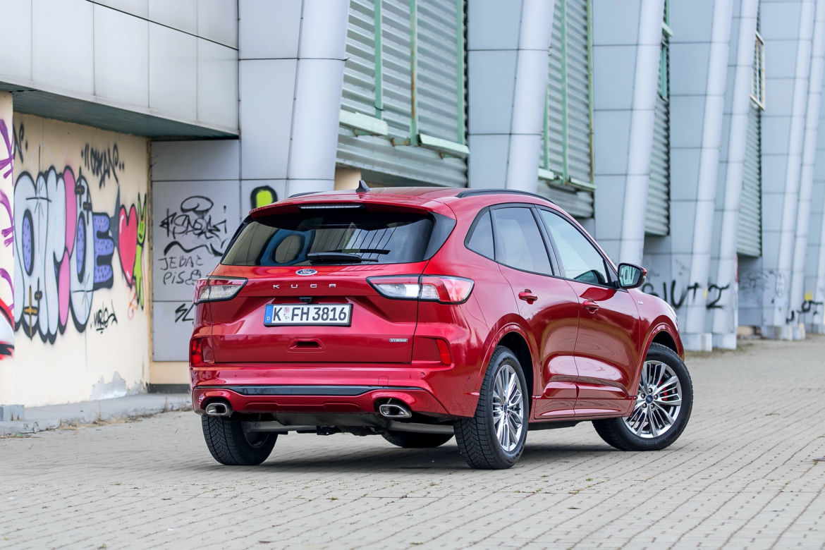 Ford Kuga 2.5 Hybrid 190 KM e-CVT FWD ST-Line