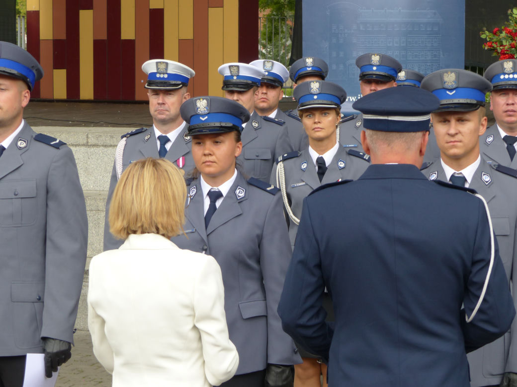 Awanse i odznaczenia