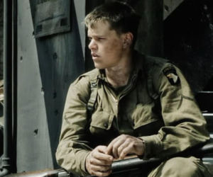Ta poruszająca scena z Szeregowca Ryana to dzieło przypadku. Tom Hanks nie miał pojęcia, co powie Matt Damon
