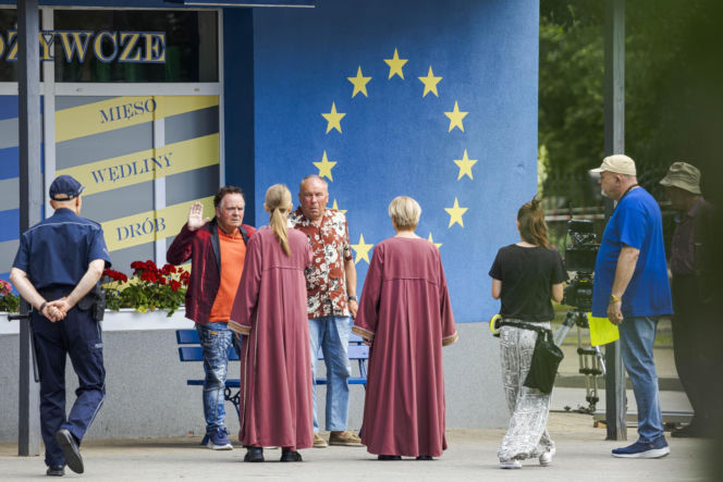 Daniel Olbrychski jak król na planie "Rancza"