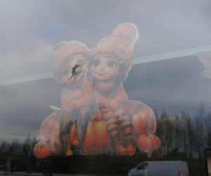 Policja prowadzi postępowanie, a rodzice i dyrekcja placówki nie kryją niepokoju