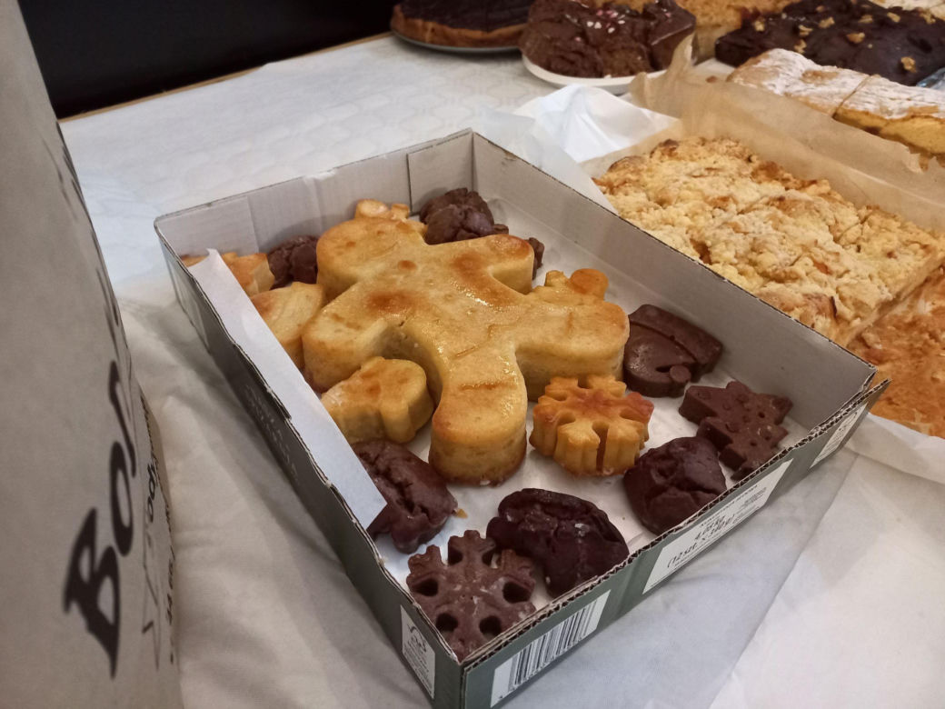 Przy tych stołach dla nikogo nie zabraknie miejsca. To największa wieczerza wigilijna w Lesznie