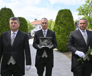 Zaskoczenie, kto przyszedł na pogrzeb Andrzeja Olechowskiego. Wielki gwiazdor TVN i polscy miliarderzy