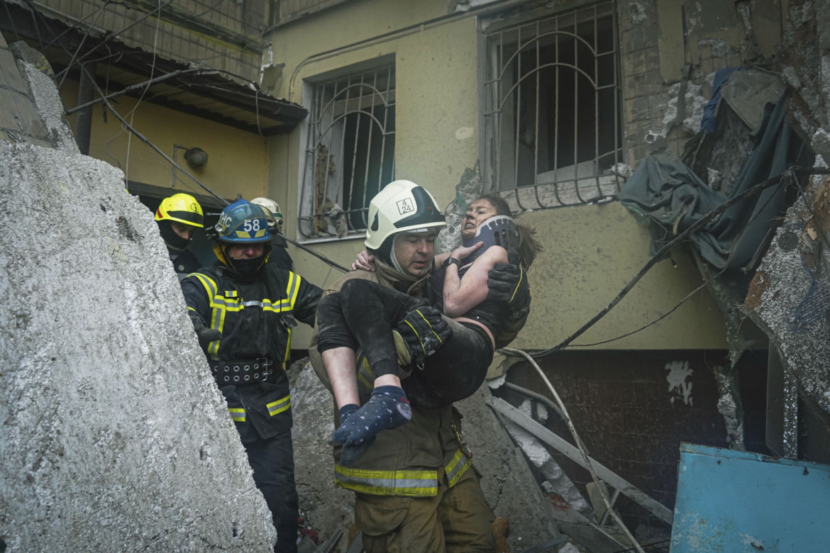 Już 35 osób nie żyje po bestialskim ataku w Dnieprze. W apartamentowcu zginęło dwoje dzieci