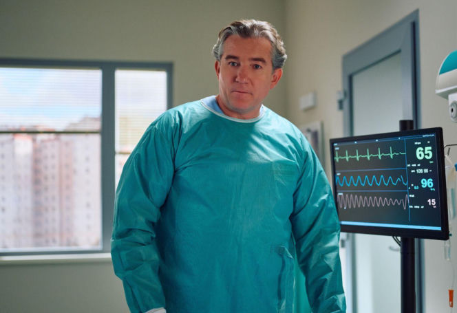 "Na Wspólnej", odcinek 4182: Hoffer i Nalepa odkrywają, że Antek został zakażony gronkowcem. Jego siostra grozi placówce pozwem