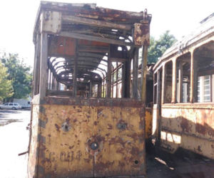 Jesteście ciekawi jak wyglądają od środka stare, opuszczone tramwaje? Mamy dla Was [ZDJĘCIA]!