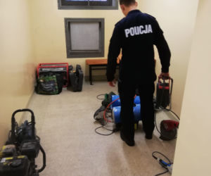 Akcja Policji w gminie Chełmża. Skarbiec przestępcy krył wiele tajemnic