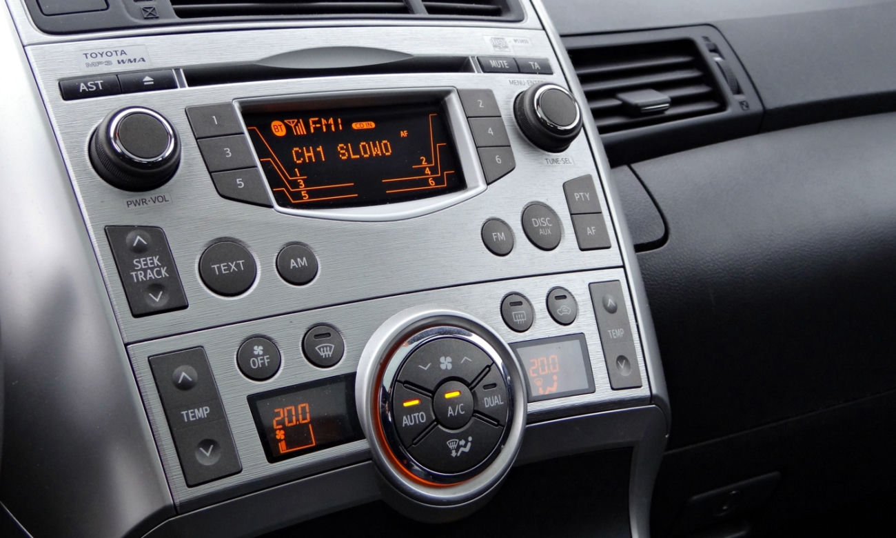 Toyota Verso 2011