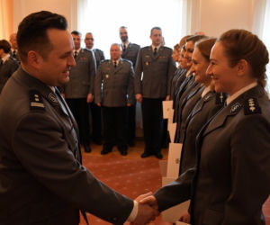 33 podlaskie policjantki wyróżnione za wzorową służbę