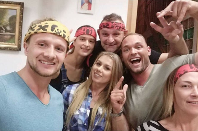 Bartek z Wysypy przetrwania romansował z Ewą 'Fitellą', a jest z Anią! [FOTO]