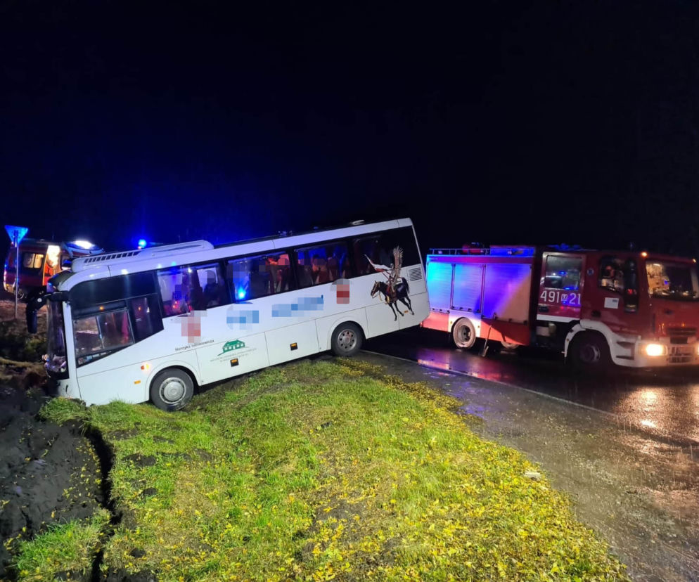 Autokar z dziećmi rozbił się pod Łukowem!