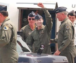 Jak uratować lotnika na wrogim terytorium?