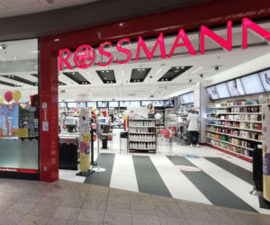 Dzień Babci i Dziadka w Rossmann. Prezenty idealne dla seniorów