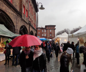 Katowice: Tradycyjny Jarmark na Nikiszu odwiedzają tłumy! [ZDJĘCIA, AUDIO]