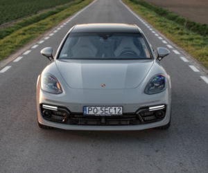 Porsche Panamera Turbo Sport Turismo 4.0 V8 550 KM