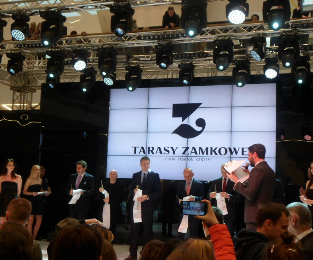 Uroczyste przecięcie wstęgi w galerii handlowej Tarasy Zamkowe w Lublinie