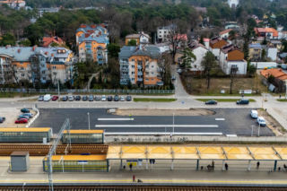 Protest mieszkańców przeciwko przebudowie linii otwockiej. Kolejarze otrzymali nagrodę Leniwego Szlabanu