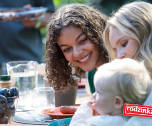 Rodzinka.pl nowy 19 sezon. Magda (Olga Kalicka), córka Nikola (Aniela), Zosia (Emilia Dankwa)