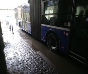 Kraków całkowicie sparaliżowany przez ulewy 23.05.2019: zalane drogi, brak prądu, nie kursują tramwaje