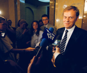 Tak żył Tusk w PRL. Początki kariery