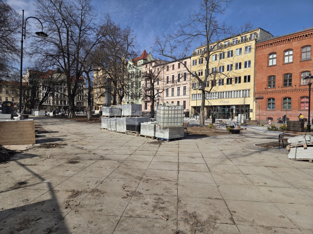 Tak teraz wygląda Plac Wolności w Bydgoszczy. Zaglądamy na plac budowy!