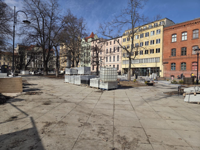 Tak teraz wygląda Plac Wolności w Bydgoszczy. Zaglądamy na plac budowy!