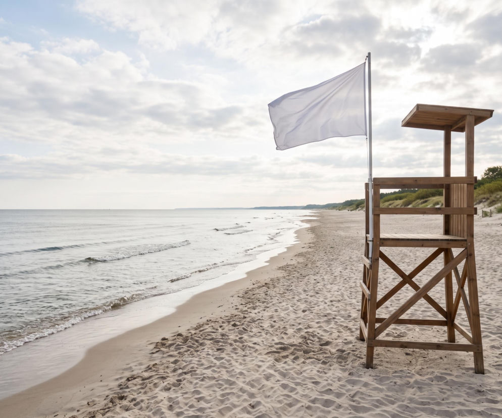 Sinice Ustka. Czy w Ustce można się kąpać 29.07? Flaga, warunki pogodowe