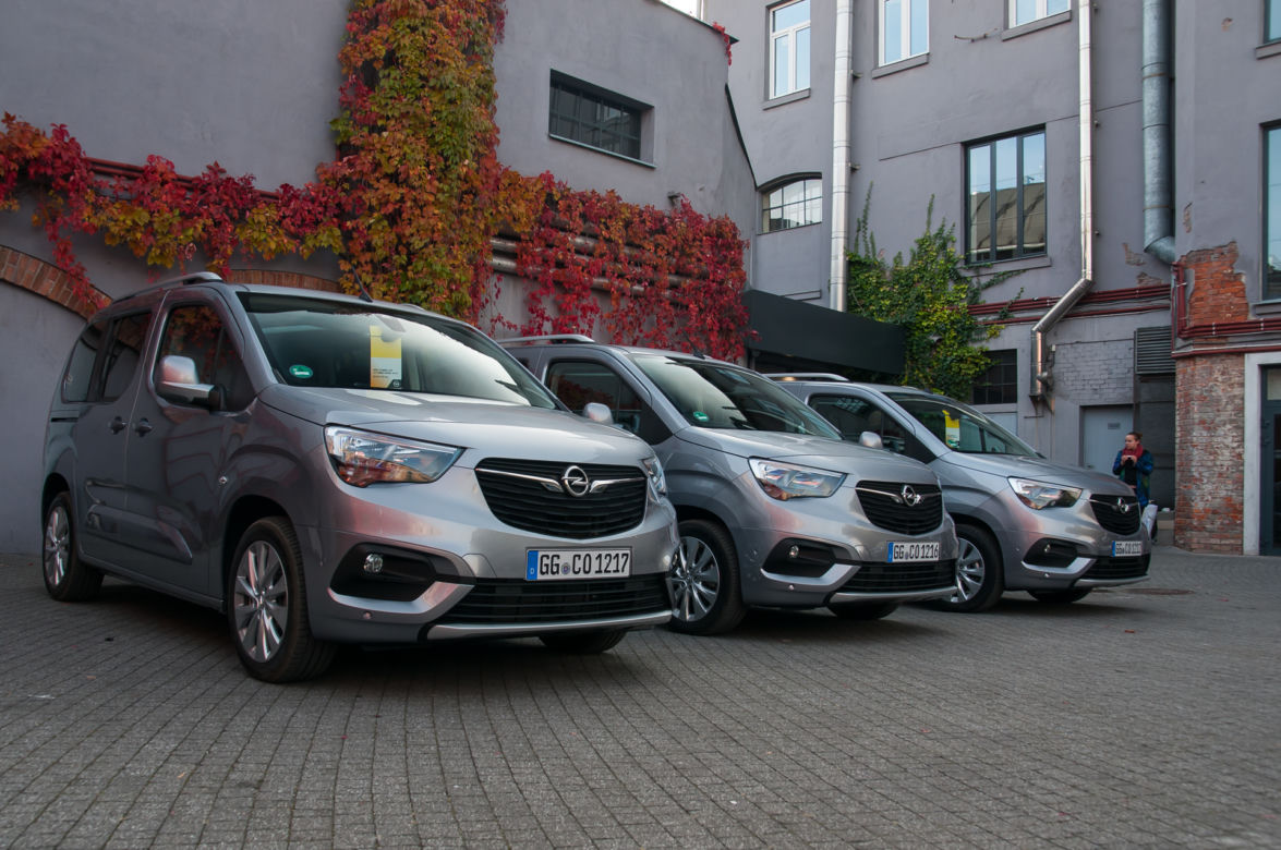 Opel Combo Life 1.5 diesel 131 KM M6