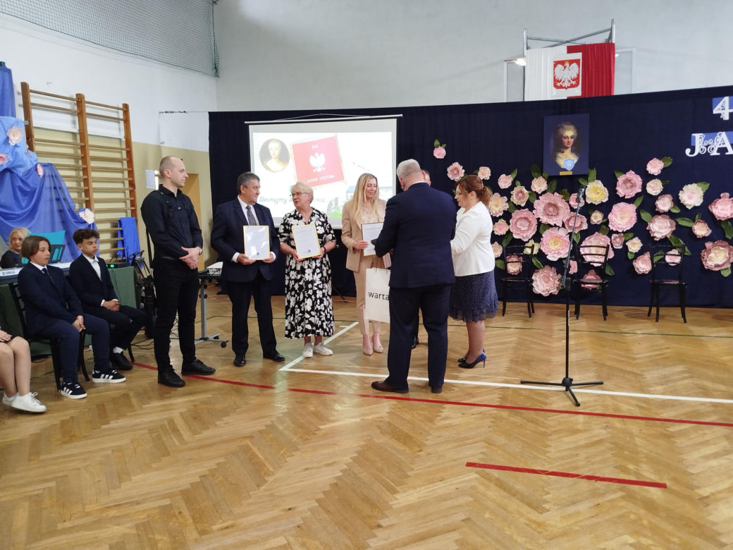 Uroczystość jubileuszowa w siedleckiej "Dziesiątce" była okazją do wspomnień