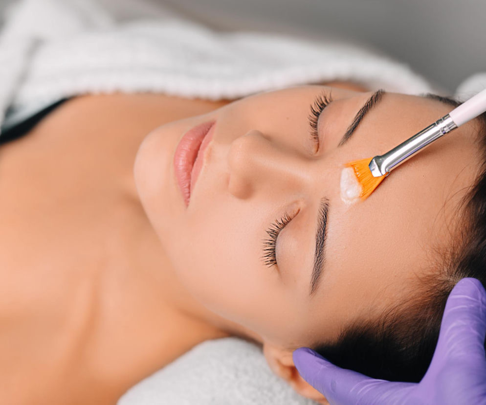 Serum to za mało? Jeden sposób na witaminę C sprawi, że stan cery poprawi się w 2 tygodnie